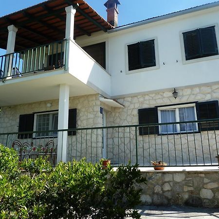Apartment Vanda Splitska Exterior photo