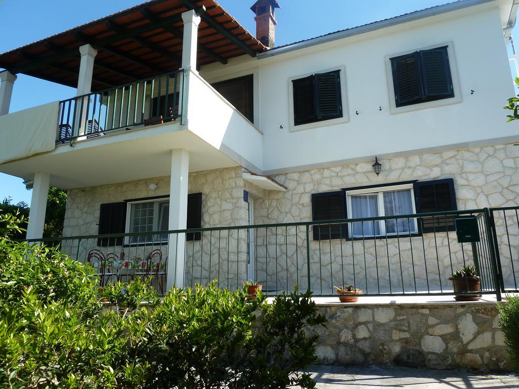 Apartment Vanda Splitska Exterior photo